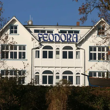 Feodora - Haus Mit Dem Einzigartigen Seeblick Lägenhet